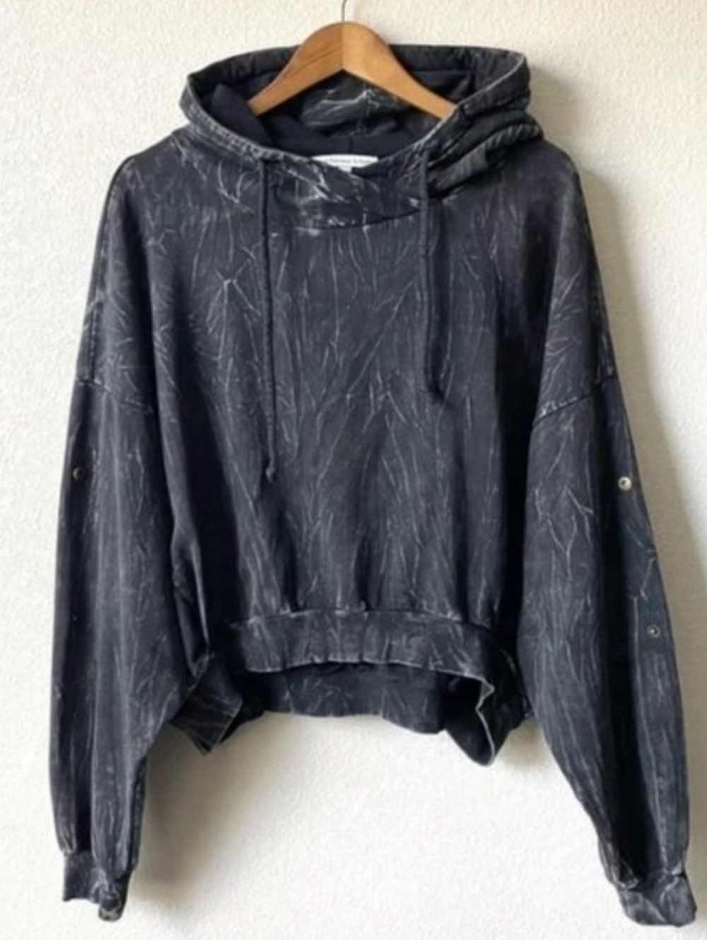 YFB Young Fabulous & Broke Reissa Crinkle Washed Black Hoodie ML